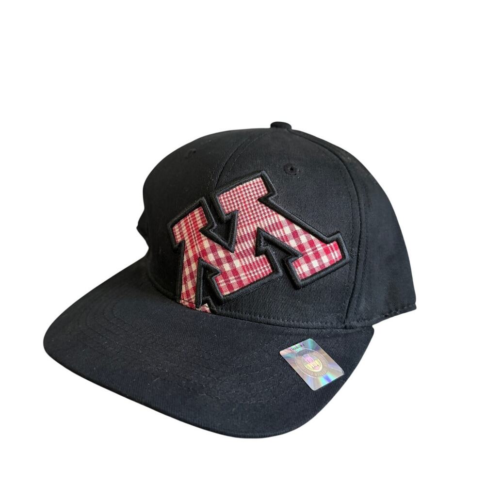 Minnesota Gophers Stretch-Fit College Baseball Hat